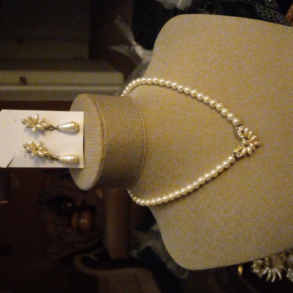 Pearl Choker and Drop Earrings